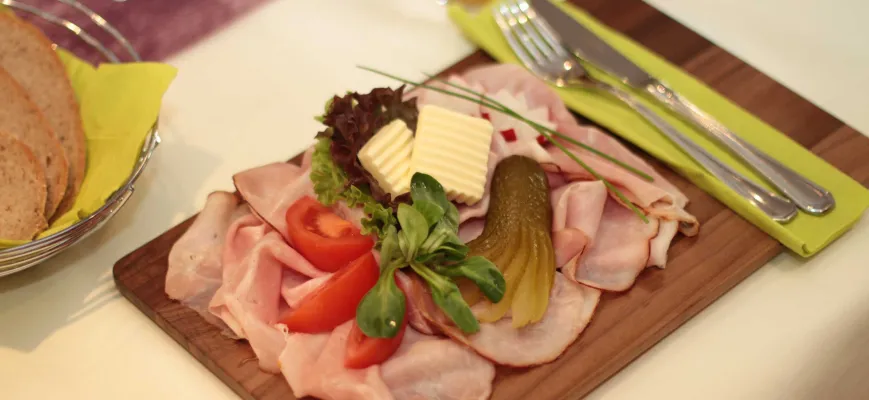 Restaurant und Biergarten im Hotel Drei Lilien in Vohenstrauß